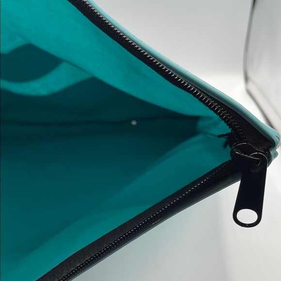 Macy's Artistic Vintage Blue and Black Zip top Tote Bag - Picture 10 of 10